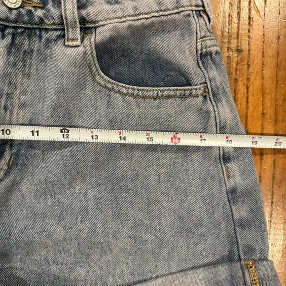 PacSun Mom Shorts | Size 29 Classic blue wash denim. - Picture 11 of 13